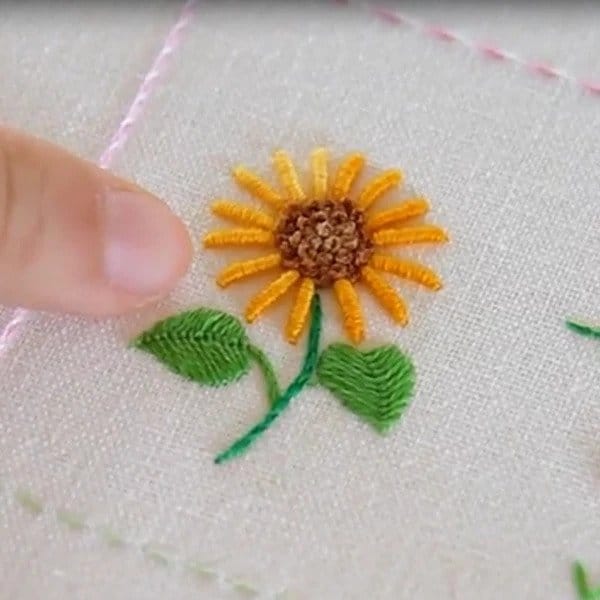 ArtStitch Embroidery Tracing Pad - Image 4