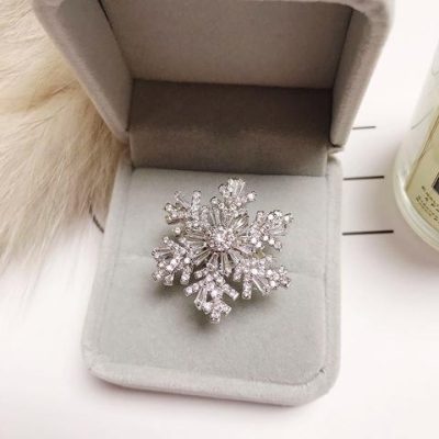 Ladreamia Rotatable Snowflake Ring