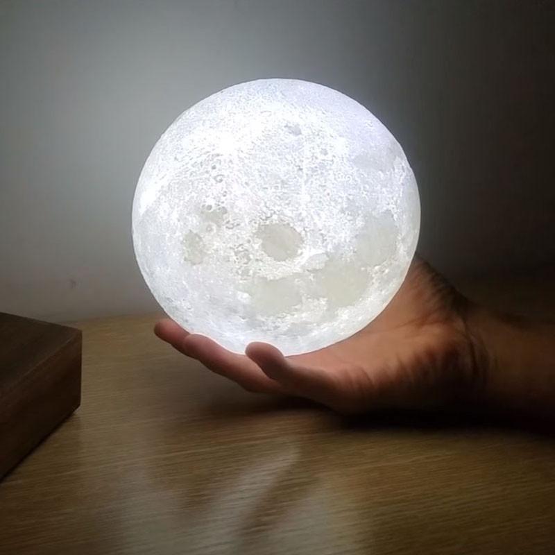 Moon Nightlight Lamp - Image 3