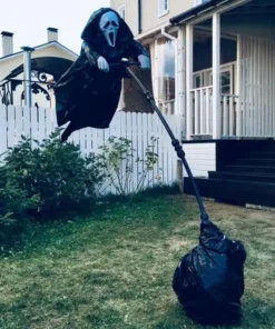 Screaming Scarecrow For Garden