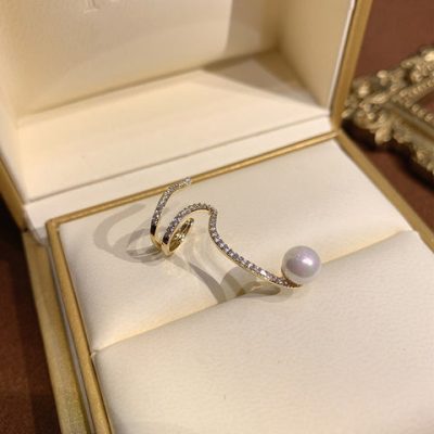 Snake Shape Pearl Ear Bone Clamp
