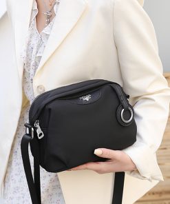Large Capacity Lightweight Casual Shoulder Bag