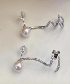 Zircon Pearl Ear Clamp
