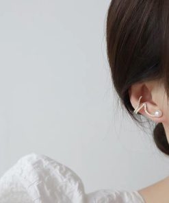 Zircon Pearl Ear Clamp