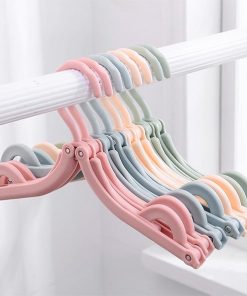Portable Folding Travel Hangers (4 Pcs)