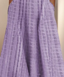 V-neck sleeveless dress