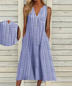 V-neck sleeveless dress