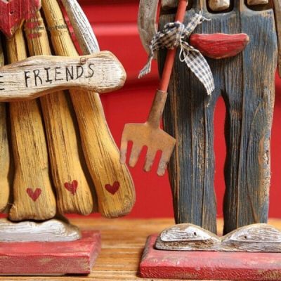 Wooden Retro Easter Bunny Outdoor Ornament