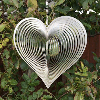 Mesmerizing Heart Wind Spinner