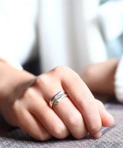 Silver Hug Ring, 1.9 cm Diameter