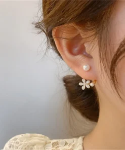Elegant Flower Stud Earrings