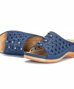 Hollow Embossed Wedge Slides