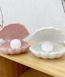 Ceramic Pearl Oyster Lamp