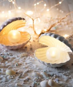 Ceramic Pearl Oyster Lamp