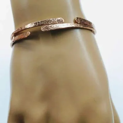 Hammer Textured Bare Copper Bangle