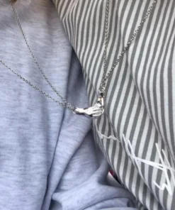 Hold Hands Couple Necklace