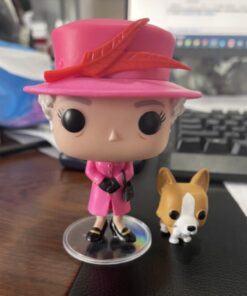 Queen Elizabeth II Figure Model with Kirky