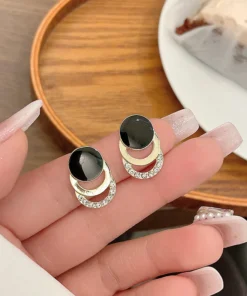 New Fashion Round Earrings for Women Geometric Acrylic Crystal Stud Earrings Wedding Party Elegant Circle Charms Jewelry