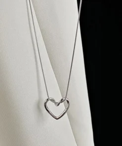 Elegant Jewelry Crystal Circle Pendant Necklace Golden Color Unquie Women Fashion Necklace Wholesale